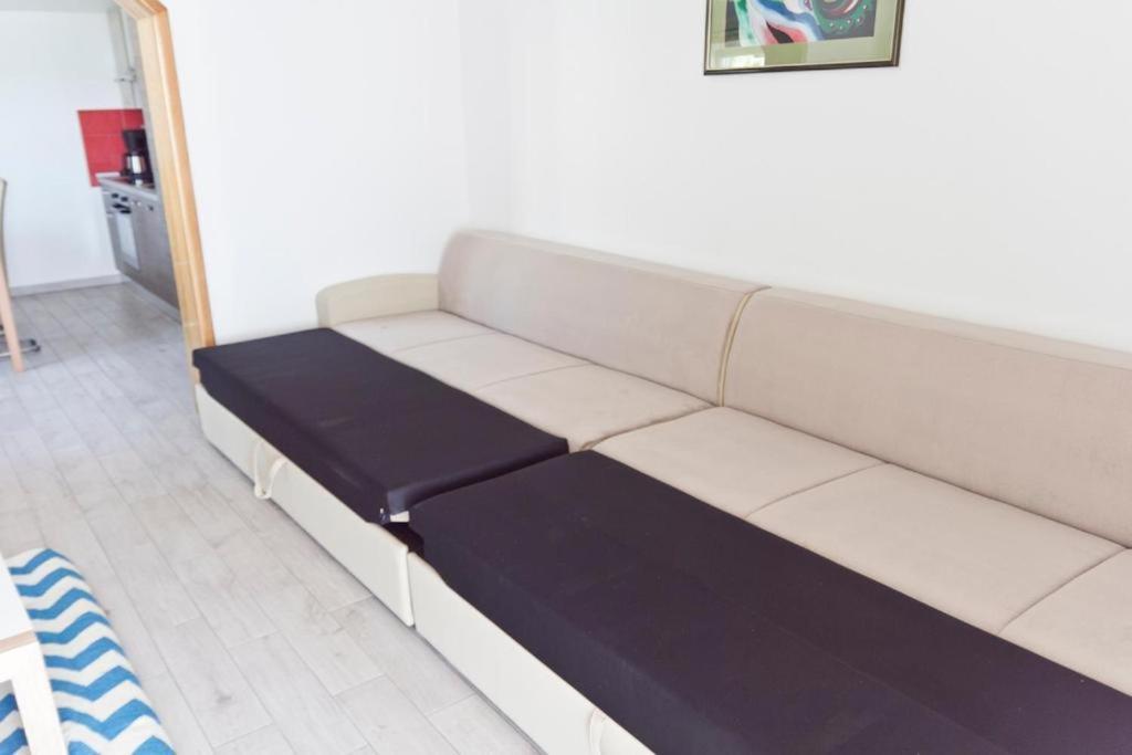 Apartmani Mira Klenovica Exterior photo